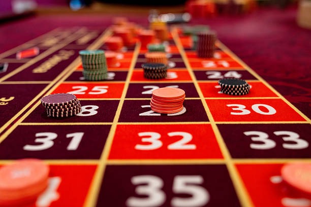 Live blackjack with HD multi-camera setup Microgaming live blackjack table with dealer and multiple camera angles